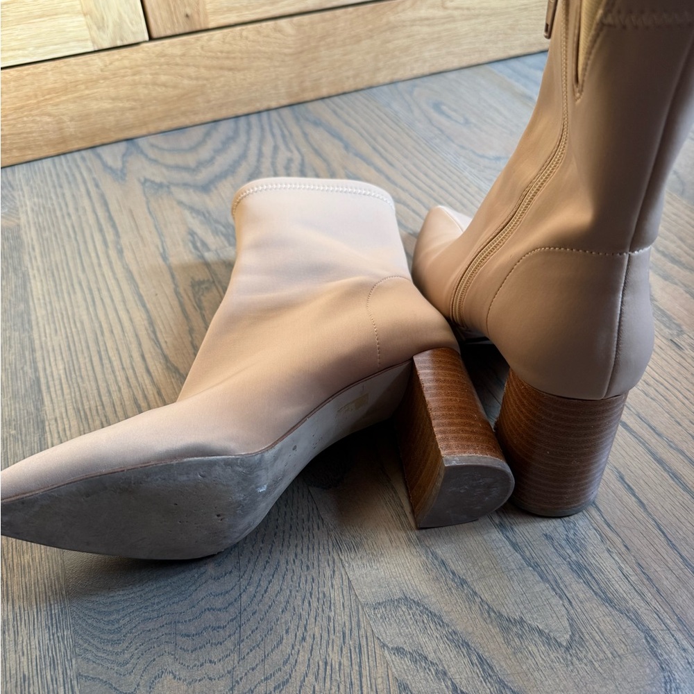 Jeffrey Campbell Elegant Tan Ankle Boots sock style with block heel. Size 9. - Picture 5 of 7